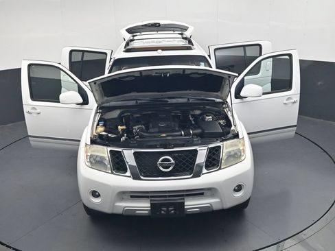 Used 2010 Nissan Pathfinder LE w/ Navigation Pkg AWD/4WD image 52