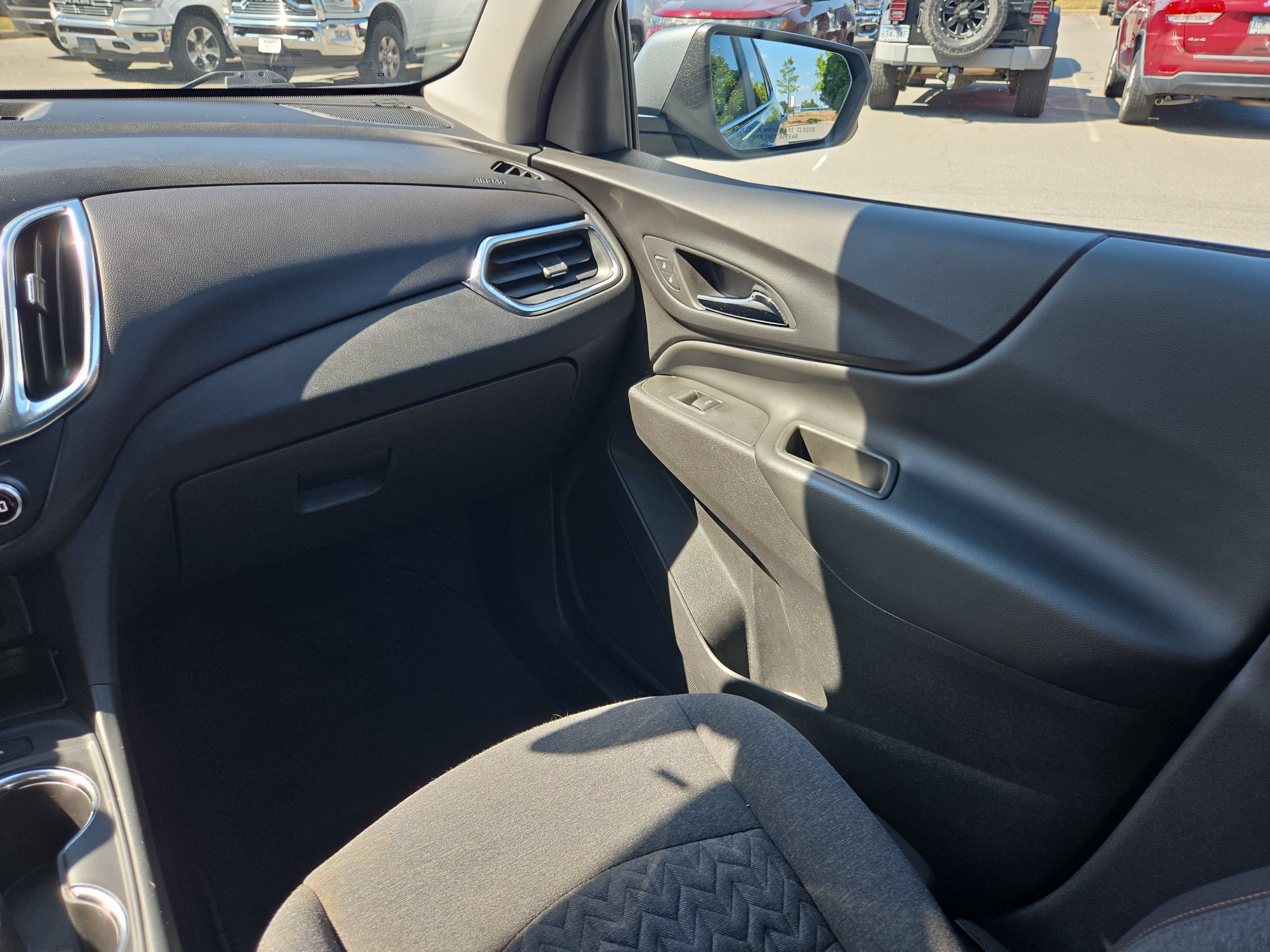 Used 2024 Chevrolet Equinox LT AWD/4WD image 11