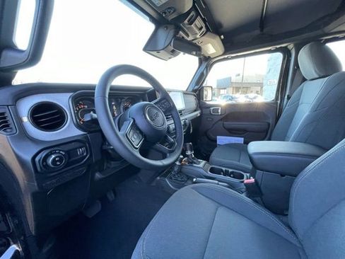 New 2026 Jeep Gladiator Willys AWD/4WD image 10