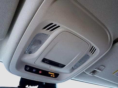 Used 2023 Buick Envision Preferred w/ Sport Touring Package FWD image 18