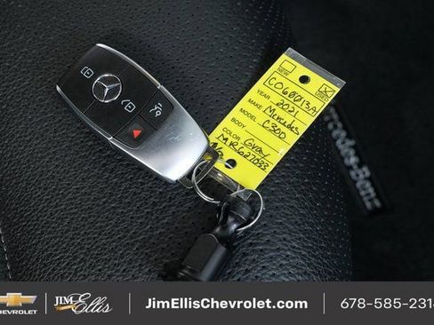 Used 2021 Mercedes-Benz C 300 4MATIC Sedan w/ Premium Package image 38