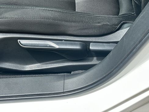 Used 2019 Honda Accord LX image 25