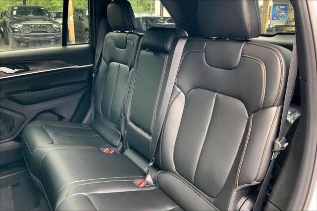 New 2026 Jeep Grand Cherokee Limited AWD/4WD image 28