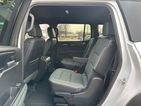 Used 2024 GMC Acadia AT4 image 28