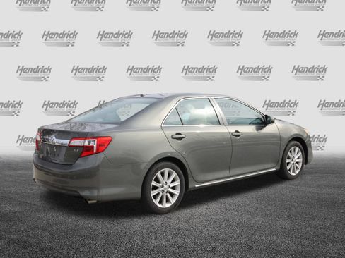 Used 2012 Toyota Camry XLE image 9