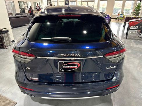 Used 2021 Maserati Levante GranLusso image 33