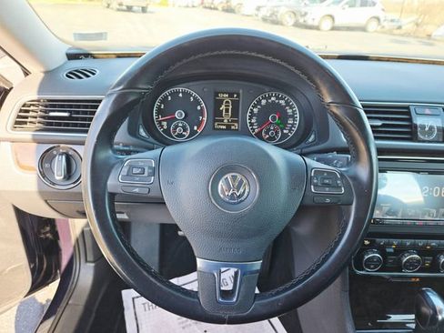 Used 2014 Volkswagen Passat 1.8T SEL Premium image 13