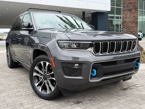 Used 2022 Jeep Grand Cherokee Overland w/ Advanced Protech Group III image 1