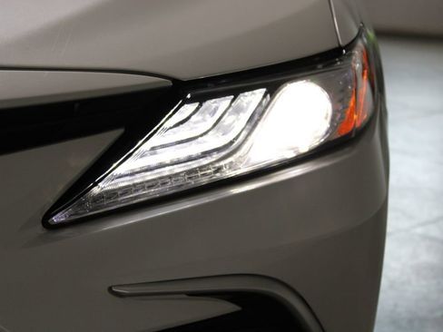 Used 2023 Toyota Camry XLE FWD image 49