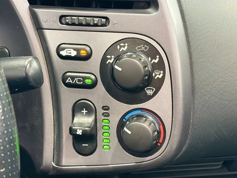 Used 2003 Honda S2000 image 16