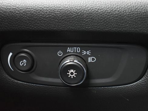 Used 2023 Chevrolet Traverse LT AWD/4WD image 21