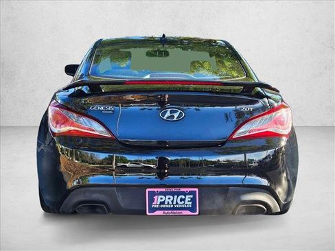 Used 2014 Hyundai Genesis 2.0T image 7