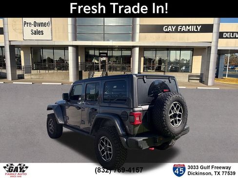Used 2025 Jeep Wrangler Unlimited Rubicon w/ Safety Group AWD/4WD image 7