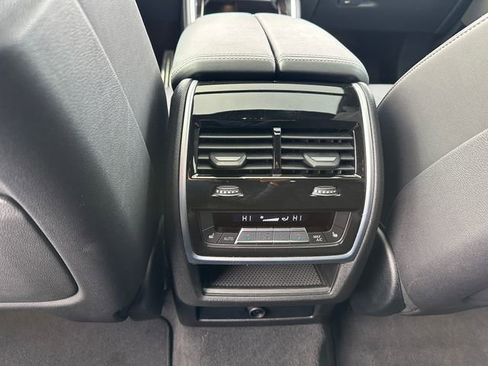 Used 2024 BMW X6 xDrive40i w/ Premium Package image 17