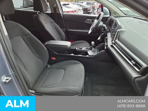 Used 2025 Kia Sportage LX FWD image 15