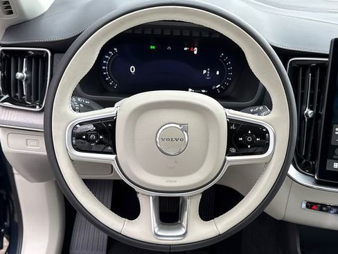 New 2026 Volvo XC90 B6 Ultra w/ Protection Package image 11