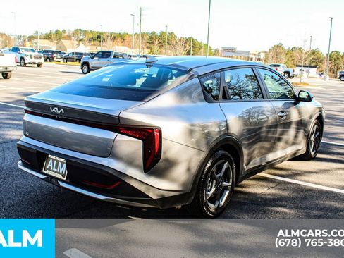 Used 2025 Kia K4 LXS image 6