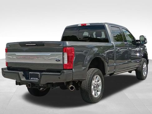 Certified 2019 Ford F250 Platinum AWD/4WD image 3