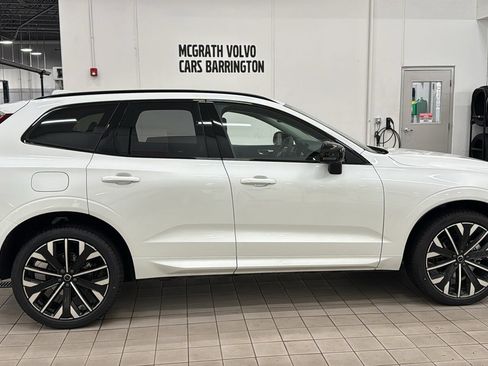 New 2026 Volvo XC60 B5 Ultra w/ Protection Package Premier image 4