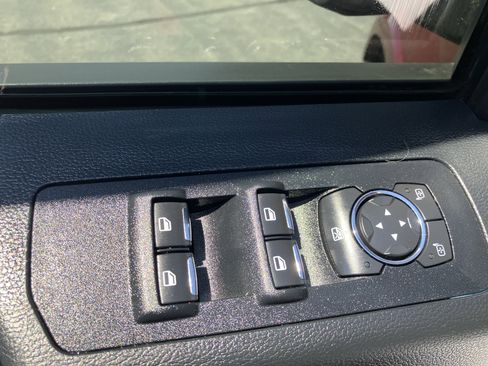Used 2019 Ford F150 XLT w/ Equipment Group 302A Luxury AWD/4WD image 18