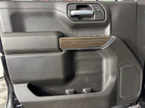 Used 2021 Chevrolet Silverado 1500 LT Trail Boss image 37