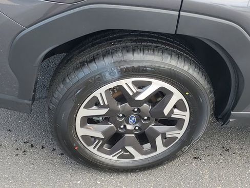 Certified 2026 Subaru Forester Premium AWD/4WD image 5