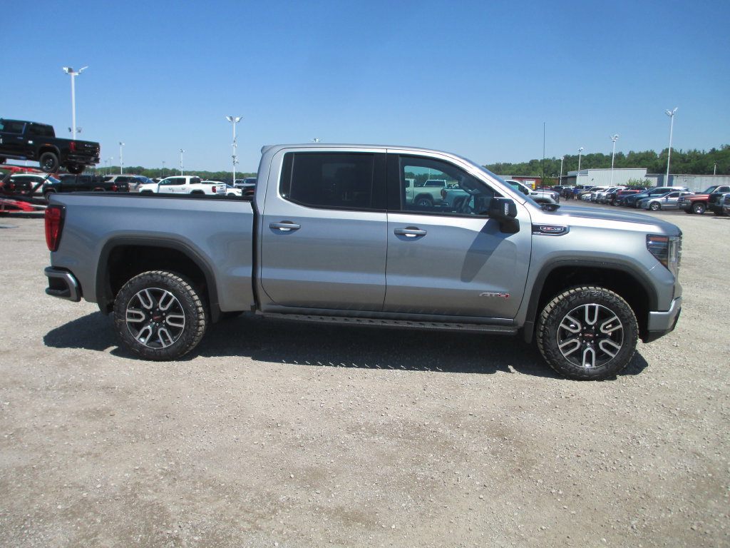 New 2026 GMC Sierra 1500 AT4 w/ AT4 Premium Package AWD/4WD image 3