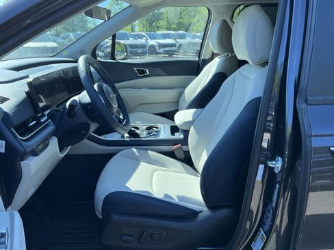 New 2026 Kia Carnival EX FWD image 26