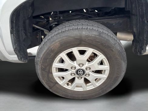 Used 2024 Toyota Tacoma SR5 RWD image 37