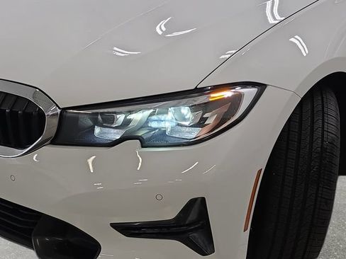 Used 2020 BMW 330i xDrive Sedan w/ Driving Assistance Package AWD/4WD image 31