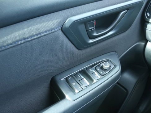 Used 2025 Subaru Forester Premium image 23