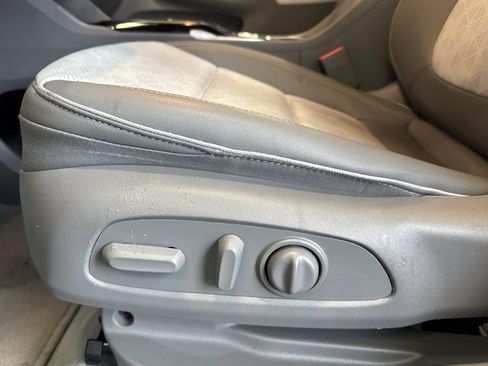 Used 2022 Chevrolet Bolt EUV Premier w/ Sun & Sound Package image 12