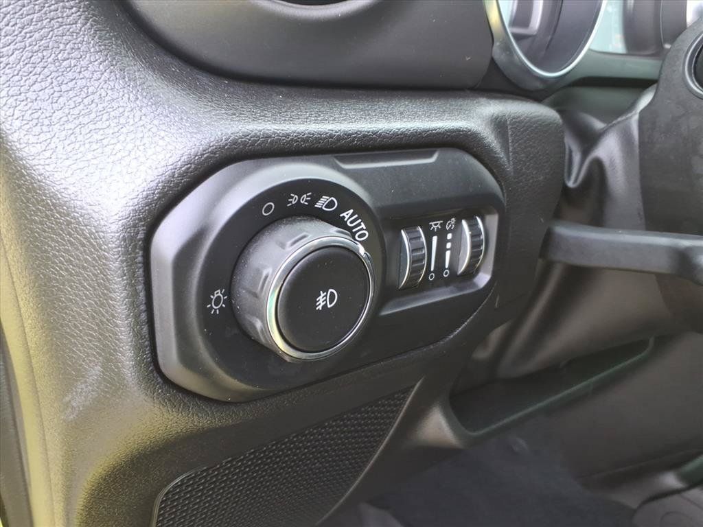 Used 2022 Jeep Wrangler Unlimited Sport AWD/4WD image 21