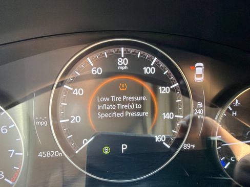 Used 2024 MAZDA MAZDA3 s FWD image 2