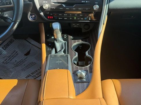 Used 2022 Lexus RX 450h AWD w/ Luxury Package image 19