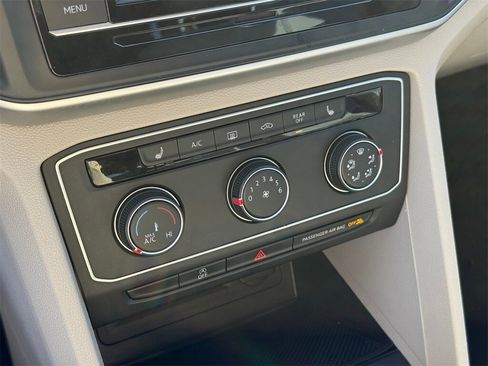 Used 2023 Volkswagen Atlas SE image 18