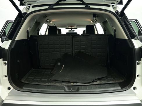 Used 2024 Nissan Pathfinder SL image 39