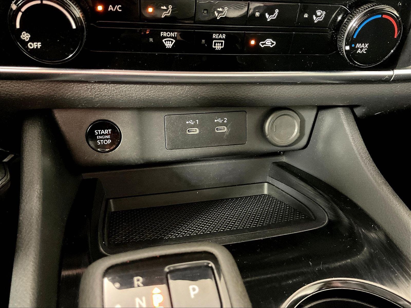 Used 2024 Nissan Rogue S AWD/4WD image 16