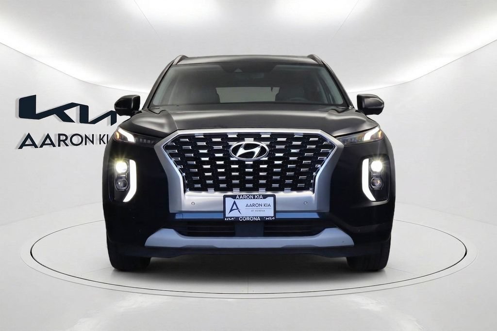 Used 2021 Hyundai Palisade Limited w/ Cargo Package FWD image 2