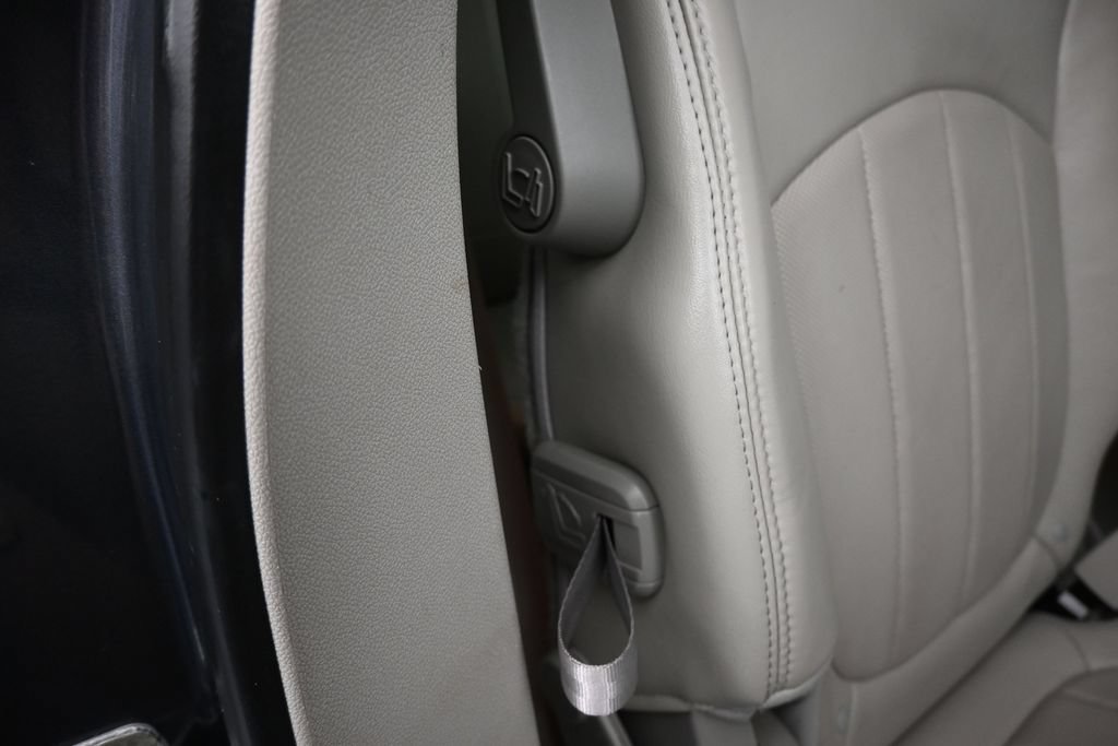 Used 2014 Buick Enclave Leather FWD image 43