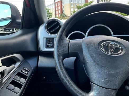 Used 2010 Toyota Matrix FWD image 11