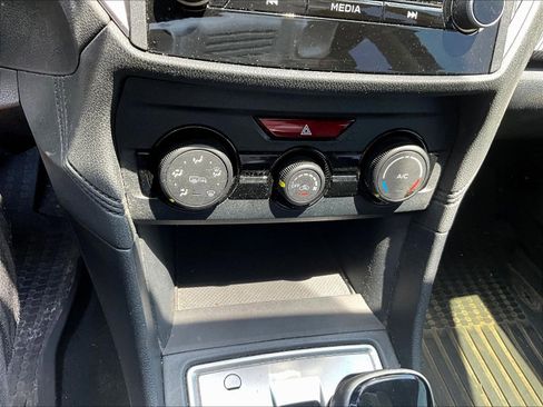 Used 2019 Subaru Crosstrek 2.0i Premium AWD/4WD image 15