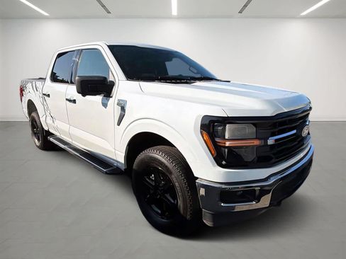 Used 2024 Ford F150 XLT w/ Tow/Haul Package AWD/4WD image 4
