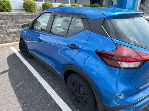 Used 2023 Nissan Kicks S FWD image 10