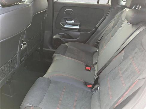 Used 2025 Mercedes-Benz GLA 250 image 15