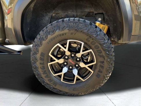 Used 2024 GMC Canyon AT4X image 51