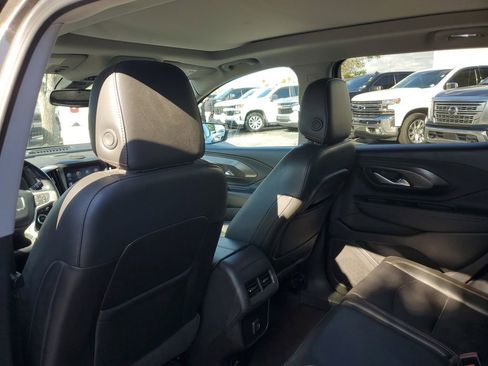 Used 2019 GMC Terrain SLT w/ Preferred Package image 19