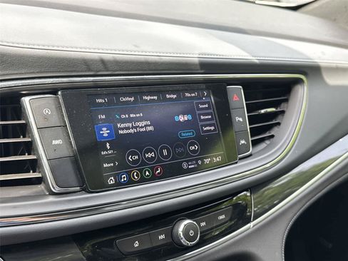 Used 2022 Buick Enclave Premium w/ Experience Buick Package AWD/4WD image 23