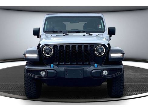 Used 2023 Jeep Wrangler Unlimited w/ 8.4" Radio Group AWD/4WD image 4