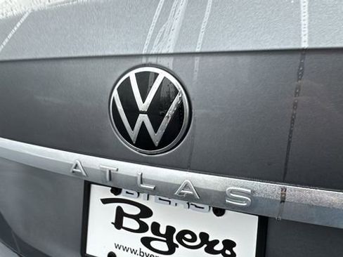 Used 2021 Volkswagen Atlas SE image 35